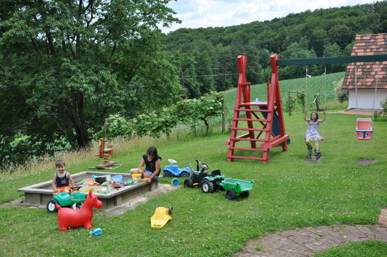 S' Kellerstoeckl Villa Loipersdorf bei Fuerstenfeld Luaran gambar